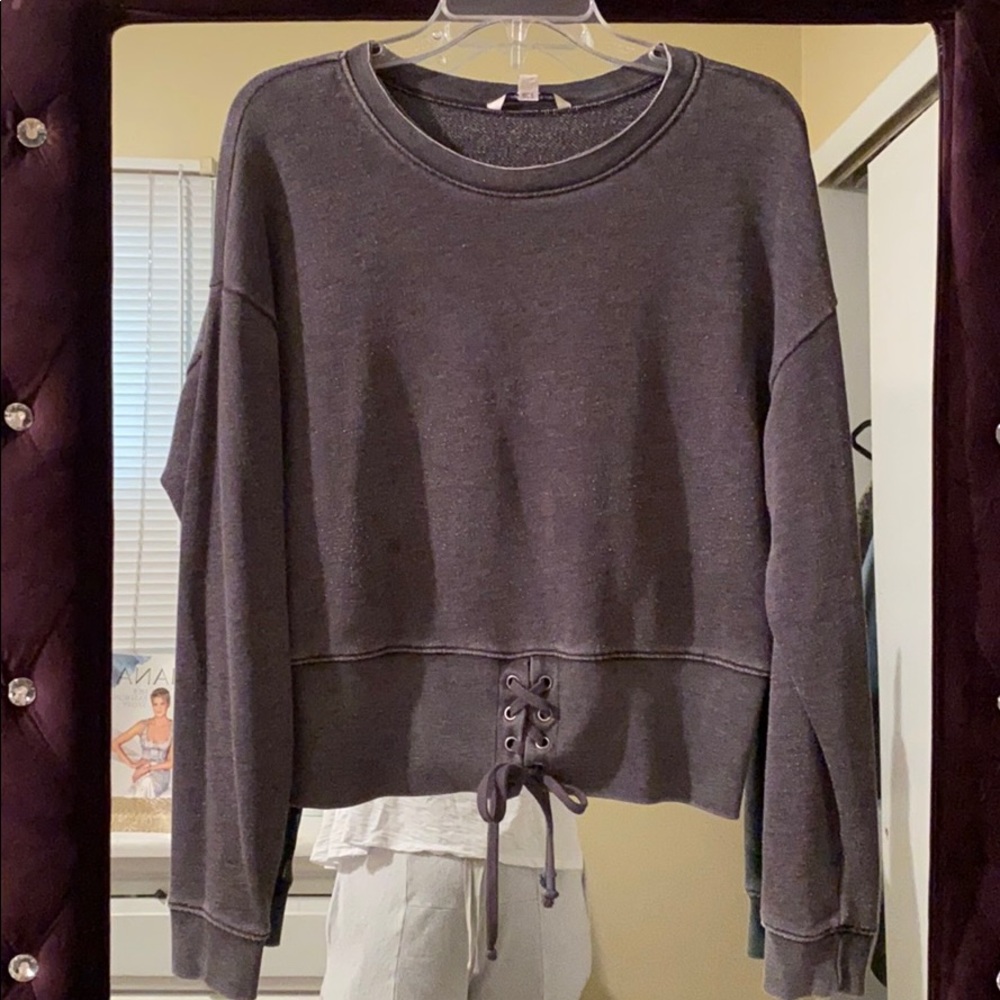 Super soft tie crew neck